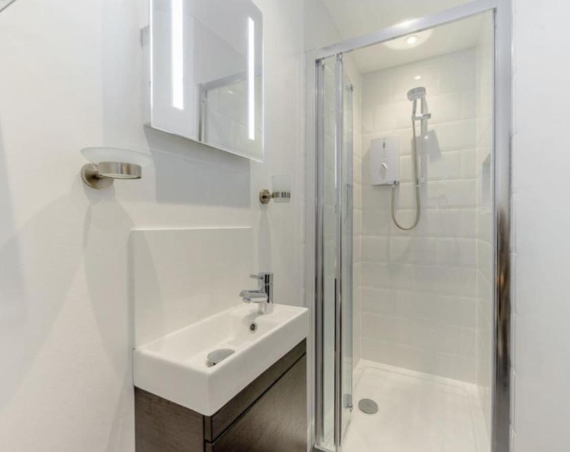 The Liss @ Piper House Apartment เชลเทนแฮม ภายนอก รูปภาพ